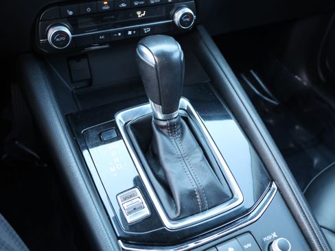 Used 2020 MAZDA CX-5 Touring image 27