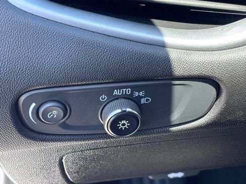 Used 2023 Chevrolet Malibu LT w/ Driver Confidence Package FWD image 16