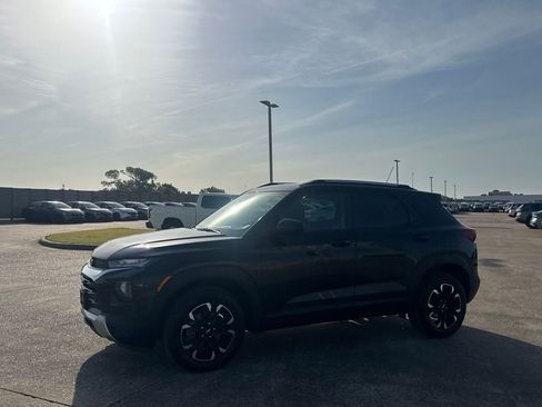 Used 2021 Chevrolet TrailBlazer LT w/ Convenience Package AWD/4WD image 11