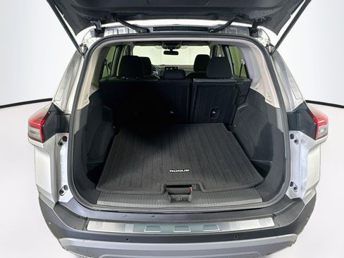 Used 2023 Nissan Rogue SV AWD/4WD image 27