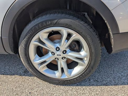 Used 2015 Ford Explorer Limited w/ Equipment Group 302A AWD/4WD image 19