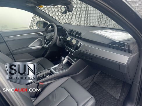 New 2025 Audi Q3 2.0T Premium image 14