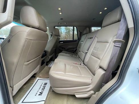 Used 2017 GMC Yukon SLT image 21