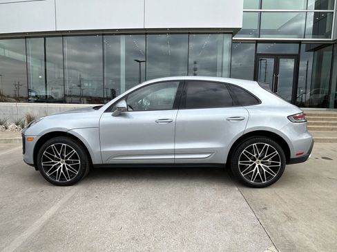 Certified 2026 Porsche Macan image 2