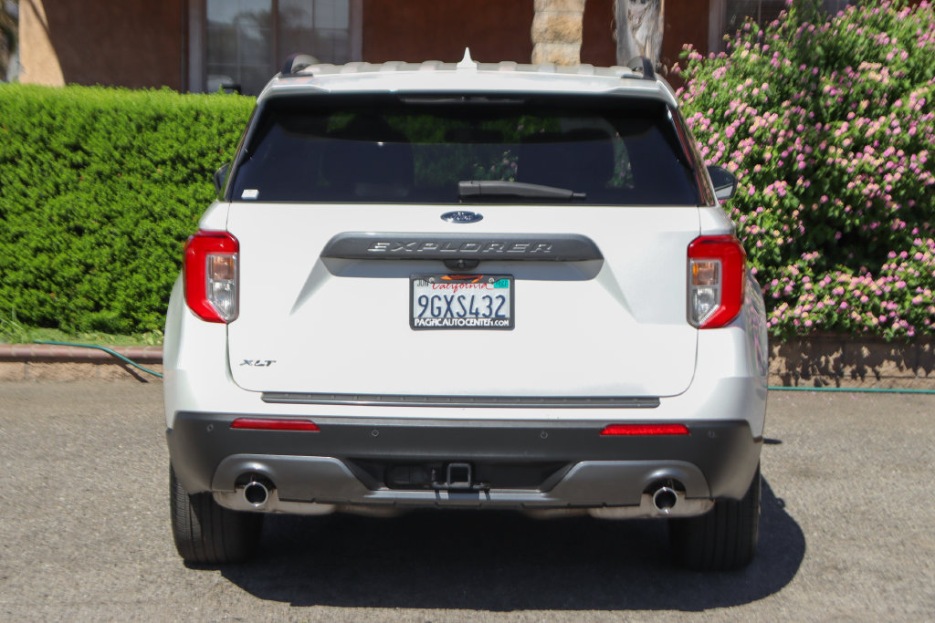 Used 2023 Ford Explorer XLT w/ Equipment Group 202A RWD image 7