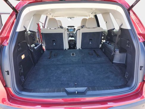 Used 2019 Subaru Ascent Premium AWD/4WD image 16