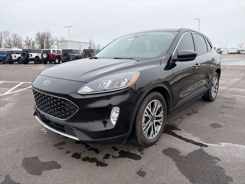 Used 2022 Ford Escape SEL w/ Technology Package image 2