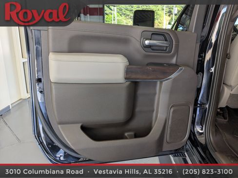 Used 2023 GMC Sierra 2500 SLT w/ SLT Premium Package image 13