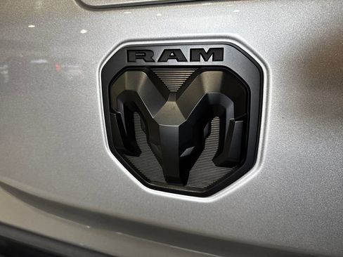 Used 2020 RAM 1500 Sport w/ Leather & Sound Group AWD/4WD image 31
