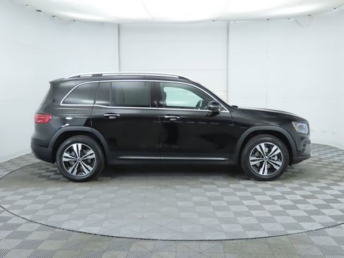 Certified 2025 Mercedes-Benz GLB 250 GLB 250 image 4