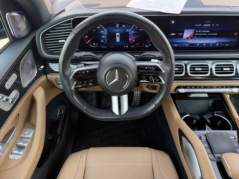 Certified 2025 Mercedes-Benz GLS 580 4MATIC image 14