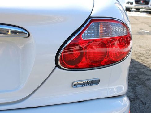 Used 2005 Jaguar XK8 XK8 2dr Convertible image 13