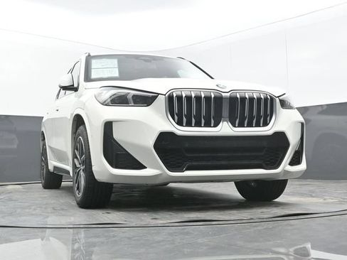 Used 2023 BMW X1 xDrive28i w/ M Sport Package AWD/4WD image 60