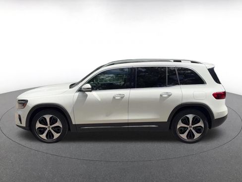 Used 2025 Mercedes-Benz GLB 250 image 9