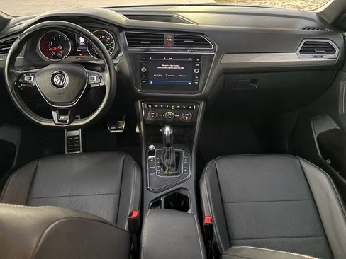 Used 2021 Volkswagen Tiguan SE R-Line image 2