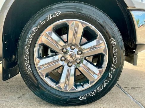 Used 2019 Ford F150 King Ranch w/ Equipment Group 601A Luxury AWD/4WD image 21
