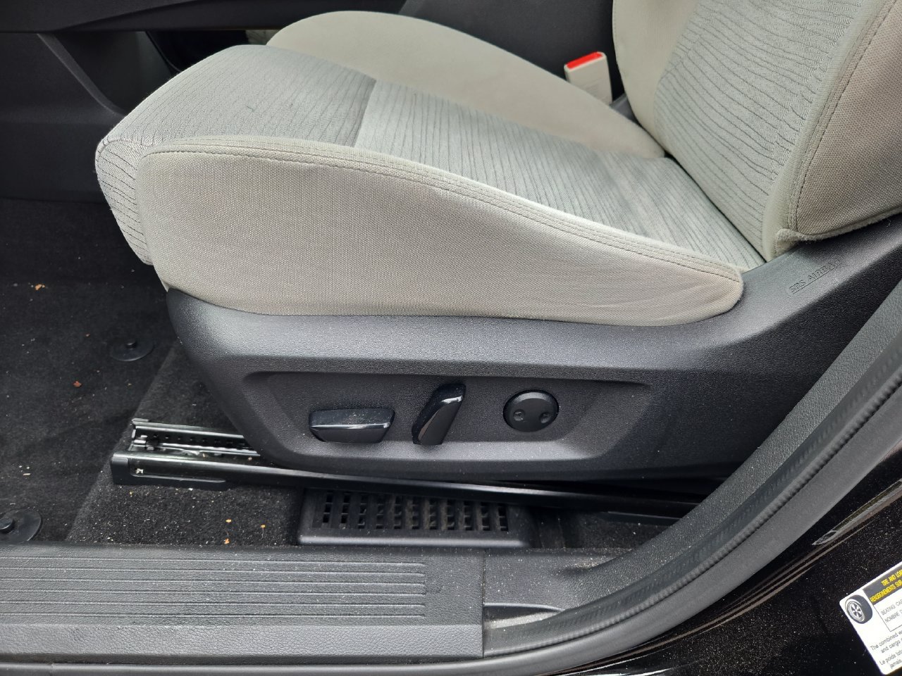 Used 2023 Nissan Rogue SV AWD/4WD image 23