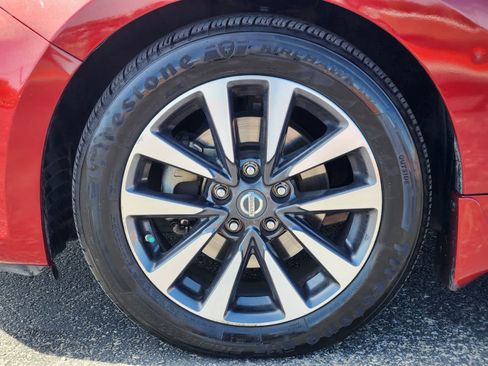 Used 2016 Nissan Altima 2.5 SV w/ Convenience Package image 9