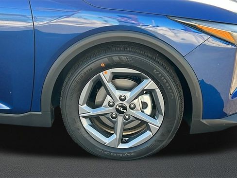 New 2025 Kia K4 LXS image 6