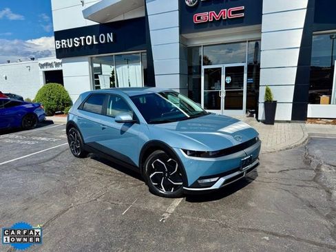 Used 2024 Hyundai Ioniq 5 SE image 2