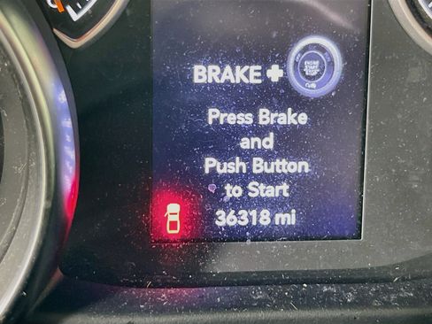 Used 2023 Jeep Gladiator Sport image 12