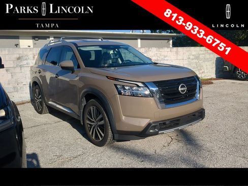 Used 2023 Nissan Pathfinder Platinum w/ Cargo Package FWD image 1
