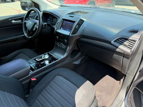 Used 2020 Ford Edge SE FWD image 14
