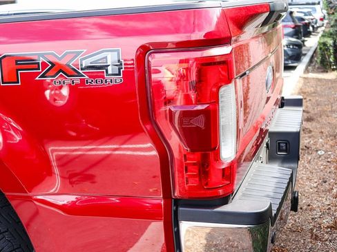 Used 2019 Ford F250 Lariat w/ Tow Technology Bundle AWD/4WD image 9