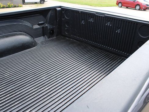 Used 2023 RAM 1500 Classic SLT w/ Protection Group AWD/4WD image 9