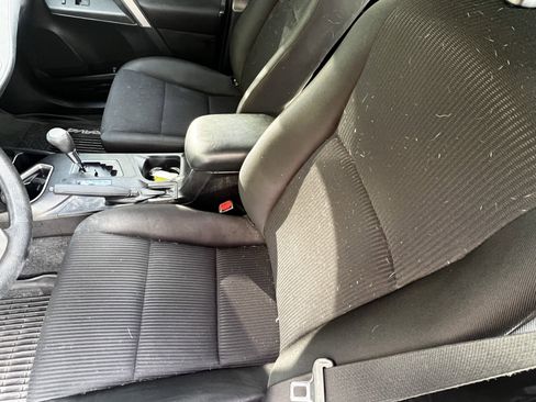 Used 2016 Toyota RAV4 LE image 15