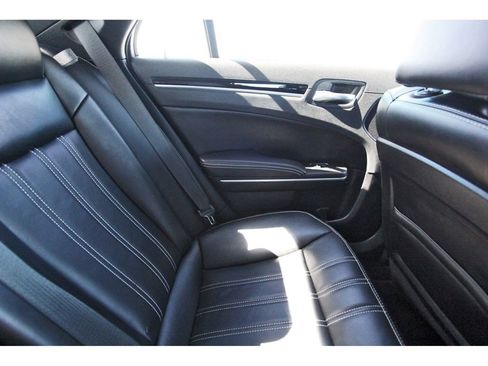 Used 2022 Chrysler 300 S image 11