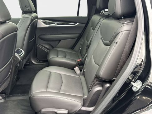 Used 2024 Cadillac XT6 Premium Luxury w/ LPO, Floor Liner Package AWD/4WD image 16