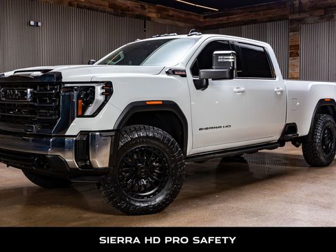 Used 2024 GMC Sierra 3500 SLE image 5