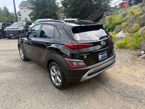 Used 2023 Hyundai Kona SEL w/ Cargo Package AWD/4WD image 4