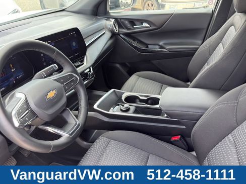 Used 2026 Chevrolet Equinox LT AWD/4WD image 10