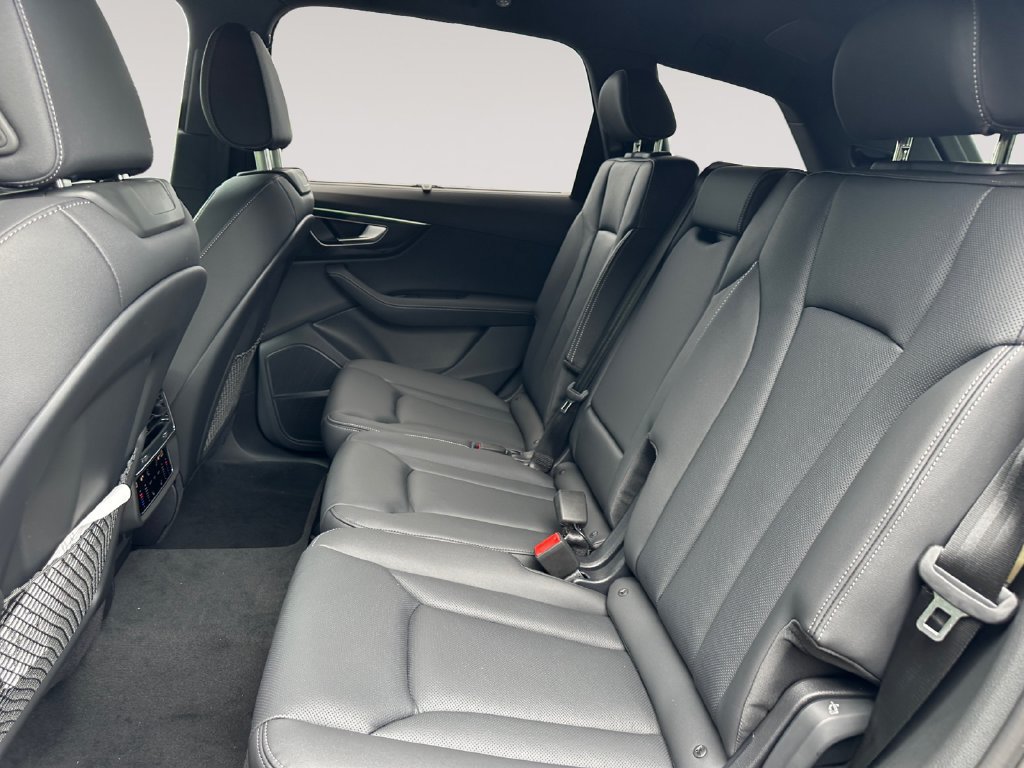 New 2026 Audi Q7 3.0T Premium Plus AWD/4WD image 13