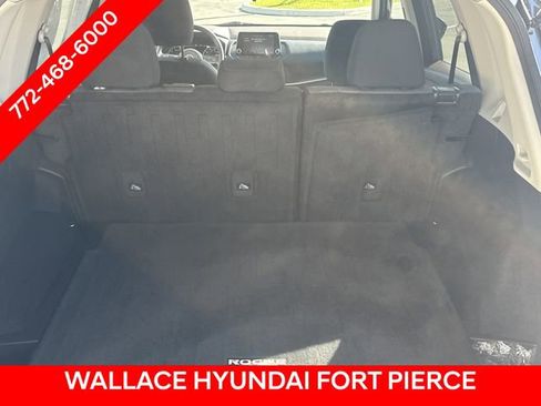 Used 2023 Nissan Rogue SV FWD image 10