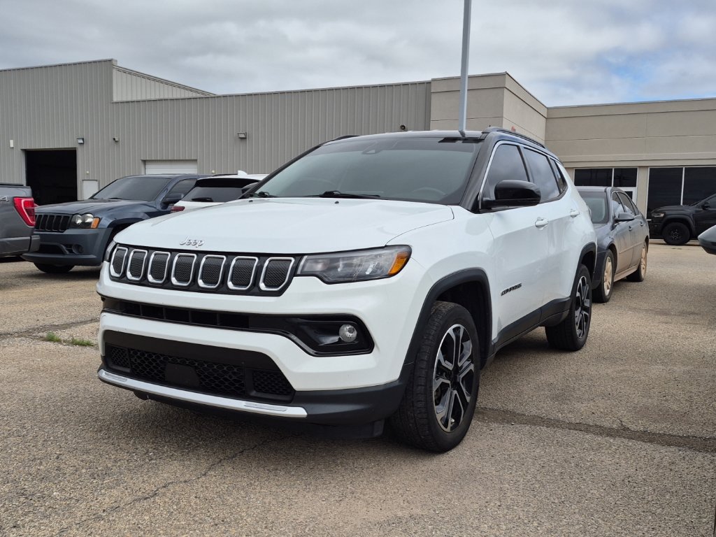 Used 2022 Jeep Compass Limited AWD/4WD image 5