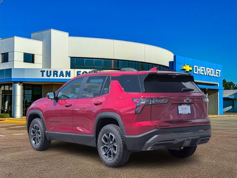 New 2026 Chevrolet Equinox ACTIV w/ Convenience Package III FWD image 3