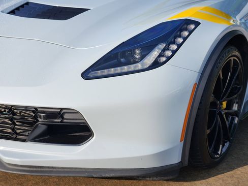 Used 2018 Chevrolet Corvette Grand Sport RWD image 9