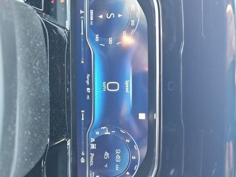 Used 2023 Chevrolet Silverado 1500 LT image 13