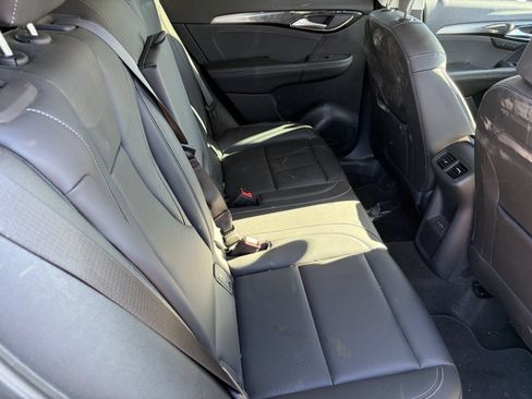 Used 2025 Buick Envision Preferred AWD/4WD image 9