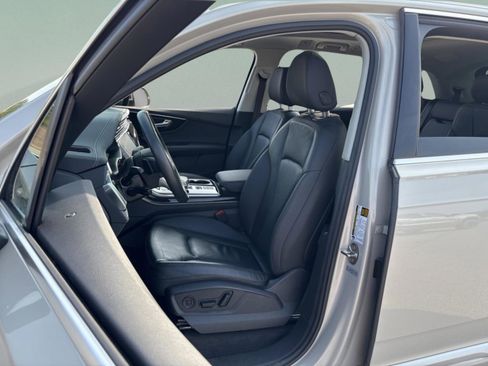 Used 2024 Audi Q7 3.0T Premium Plus image 28