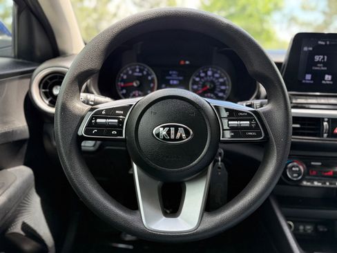 Used 2019 Kia Forte LXS FWD image 25