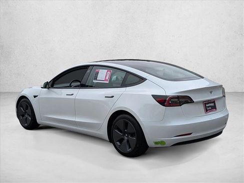 Used 2023 Tesla Model 3 Standard Range image 8