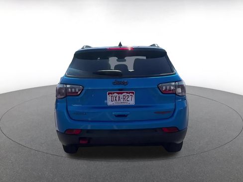 Used 2025 Jeep Compass Trailhawk AWD/4WD image 12