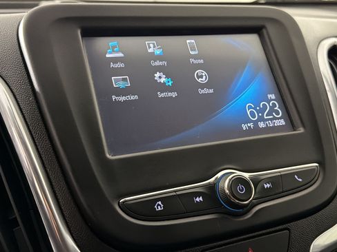 Used 2018 Chevrolet Equinox LT FWD image 26