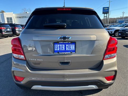 Used 2021 Chevrolet Trax LT w/ Driver Confidence Package image 34