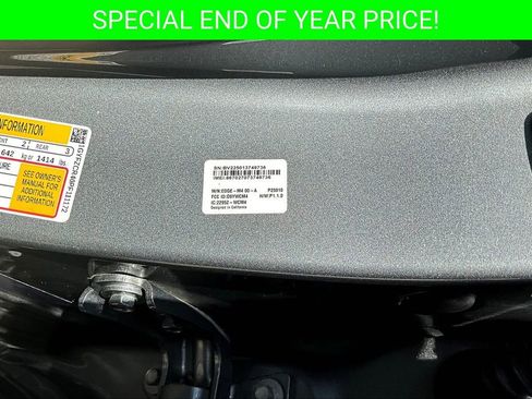 Used 2023 Cadillac XT4 Premium Luxury image 18