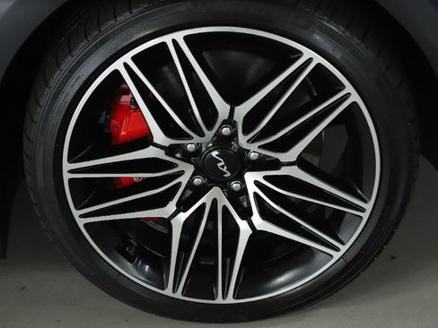 Used 2023 Kia Stinger GT2 image 10